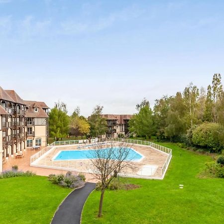 Nice 2-Br In A Residence With Pool - Deauville - Welkeys Buitenkant foto